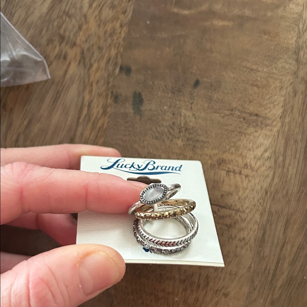 Lucky Brand Mixed Metal Stackable Ring Set in Silver and Gold Tones size 7 - Picture 2 of 3